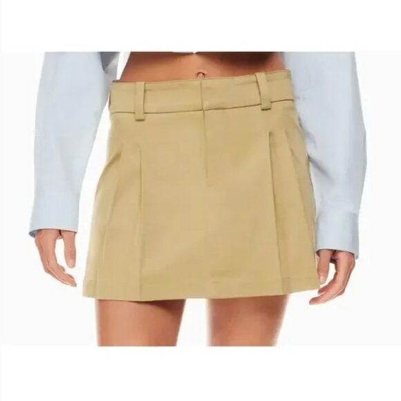 NWOT Aritzia SUNDAY BEST Rider Slim-Fit Mid-Rise Pleated Micro Skirt SZ 00 - Picture 4 of 4